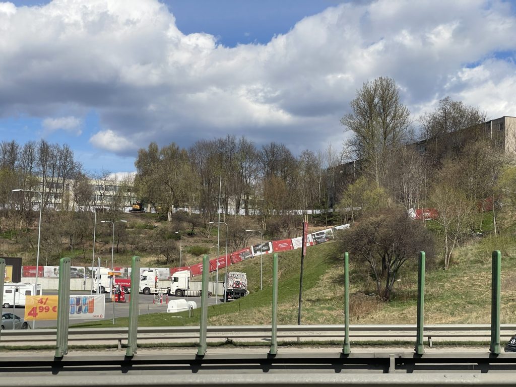 Naujininkų bendruomenės daržas ir skveras (Tūkstantmečio g.) - Väljak - ehituse fotod
