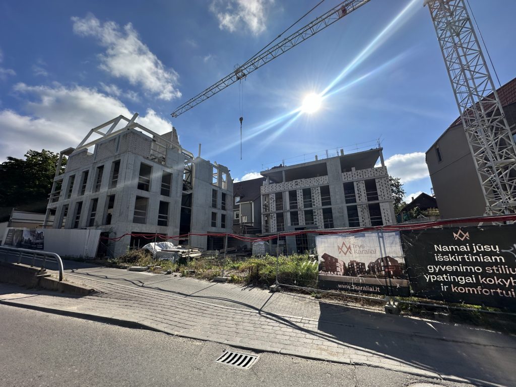 Trys karaliai (Polocko g. 25, 31) - Multi apartment - construction photos