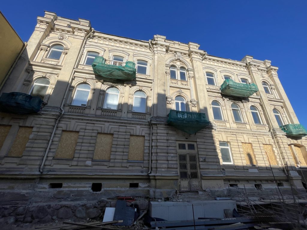 Radvilų valda Tilto g. 11 (Tilto g. 11, Tilto g. 11A) - Korterelamu, Büroohoone - ehituse fotod