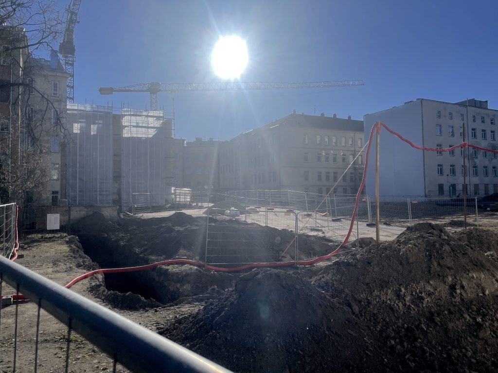 Radvilų valda Tilto g. 11 (Tilto g. 11, Tilto g. 11A) - Korterelamu, Büroohoone - ehituse fotod