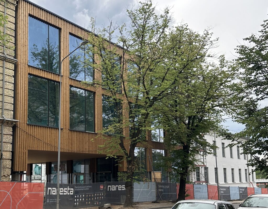 Vasario 16-osios (Vasario 16-osios g. 1) - Hotel, Office center, Primary and secondary education - construction photos