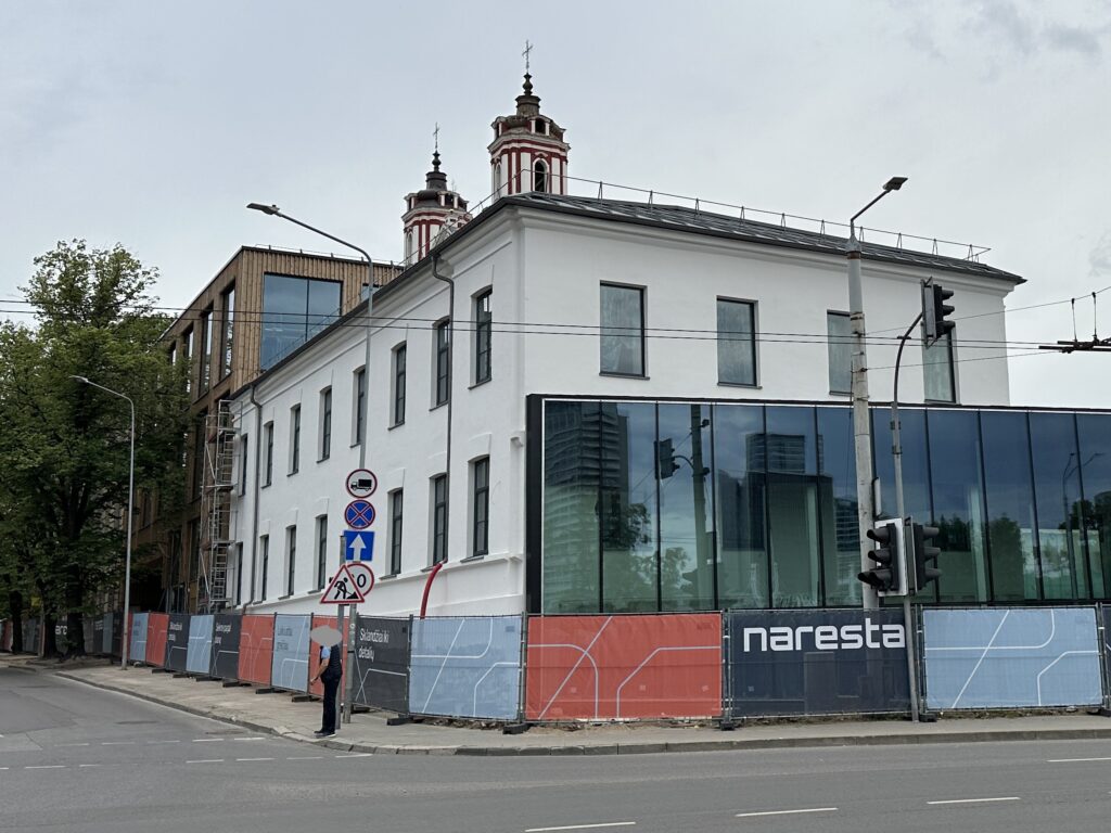 Vasario 16-osios (Vasario 16-osios g. 1) - Hotel, Office center, Primary and secondary education - construction photos