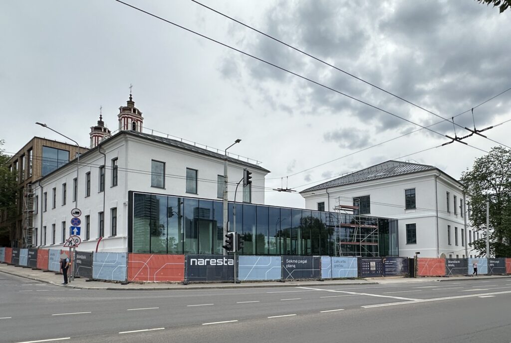 Vasario 16-osios (Vasario 16-osios g. 1) - Hotel, Office center, Primary and secondary education - construction photos