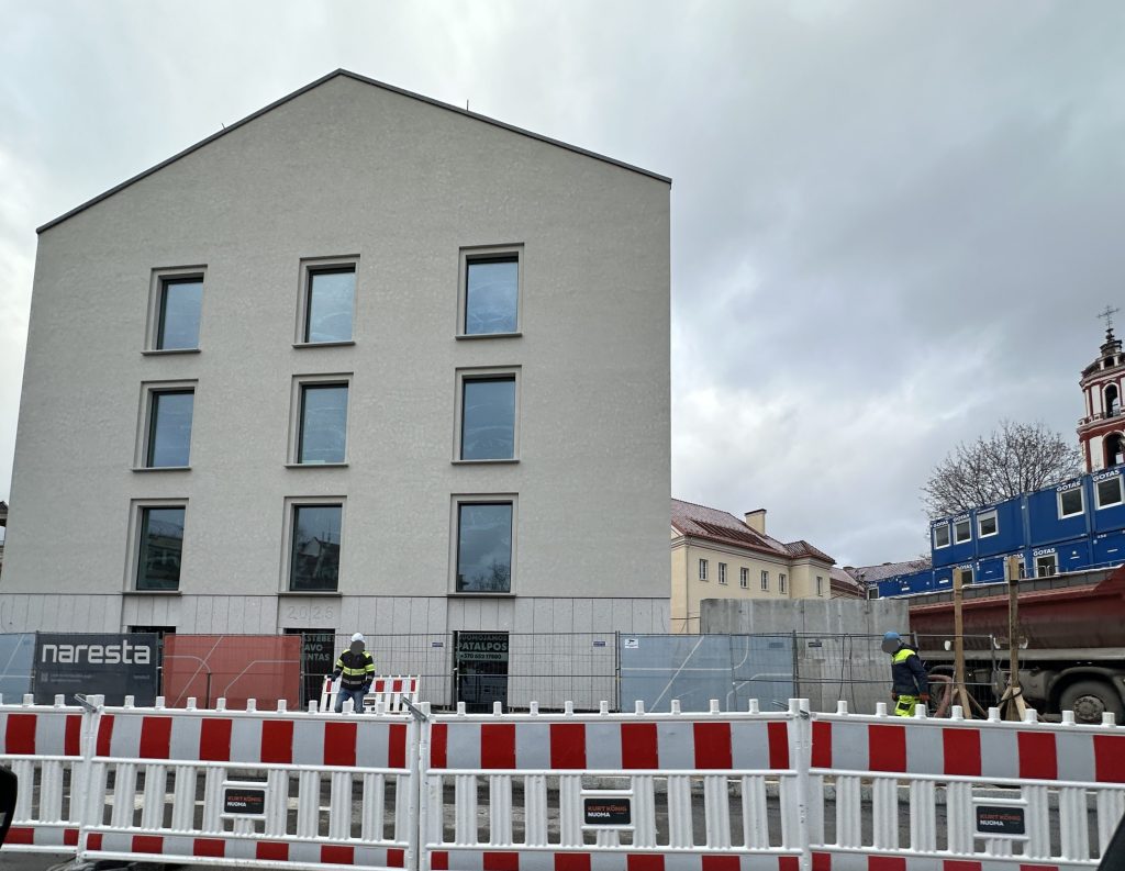 Vasario 16-osios (Vasario 16-osios g. 1) - Hotel, Office center, Primary and secondary education - construction photos