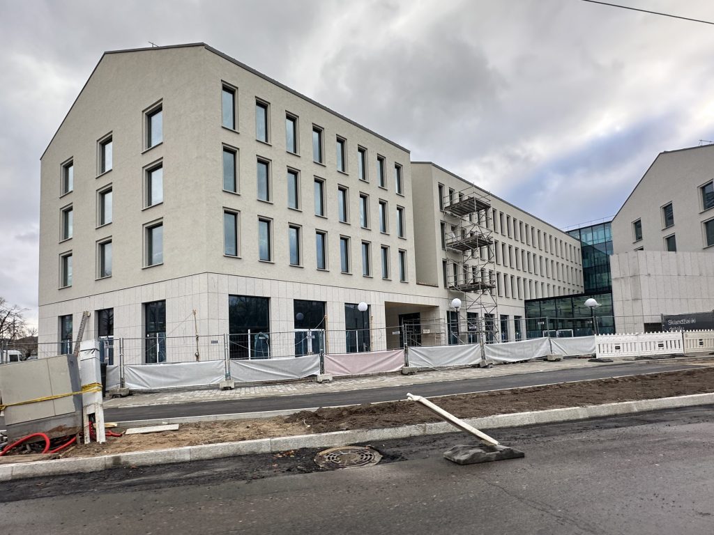 Vasario 16-osios (Vasario 16-osios g. 1) - Hotel, Office center, Primary and secondary education - construction photos