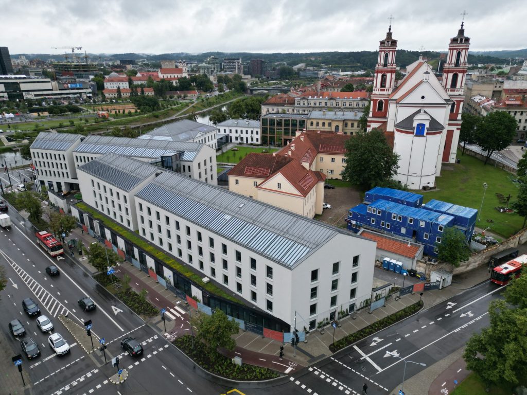 Vasario 16-osios (Vasario 16-osios g. 1) - Hotel, Office center, Primary and secondary education - construction photos