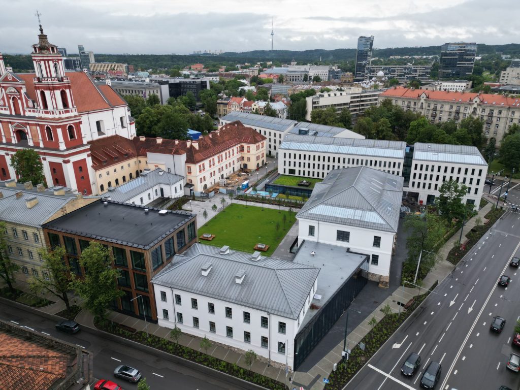 Vasario 16-osios (Vasario 16-osios g. 1) - Hotel, Office center, Primary and secondary education - construction photos