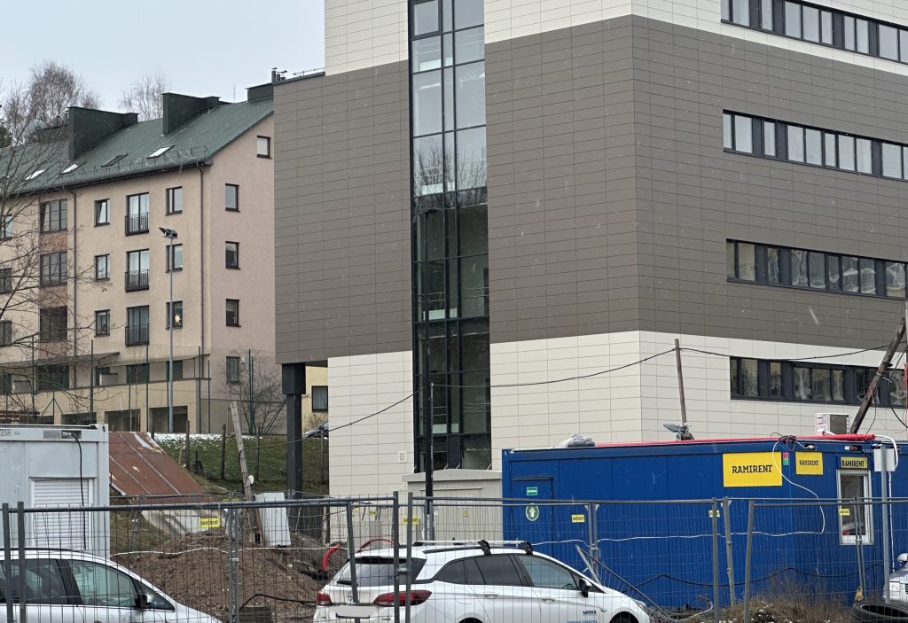 VšĮ Vilniaus miesto klinikinės ligoninės Operacinių, reanimacijos ir hemodializės priestatai (Antakalnio g. 57) - Haigla - ehituse fotod