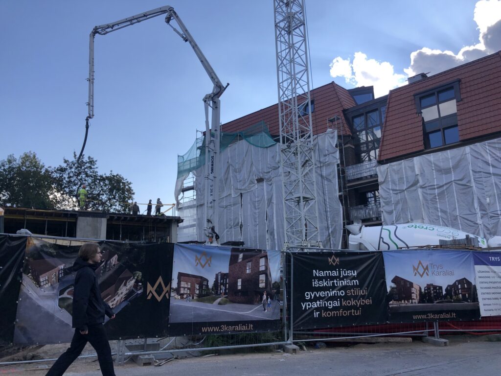 Trys karaliai (Polocko g. 25, 31) - Multi apartment - construction photos