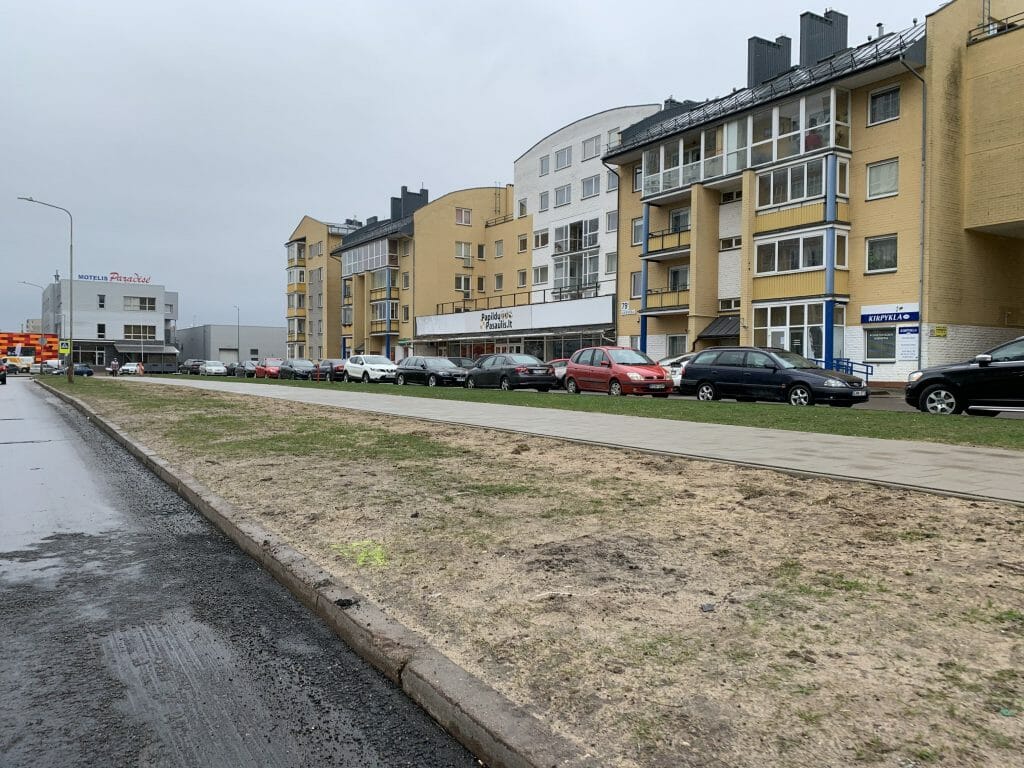 Ramaus eismo gatvė prie Vilniaus rajono centrinės poliklinikos (J. Baltrušaičio g.) - Tänav - ehituse fotod