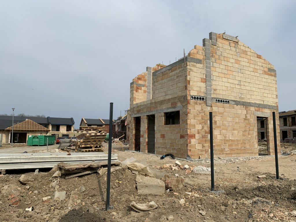 Bachmano Žemė (Vėluvos g. 1, 2, 3, 4 - 47, Eitkūnų g. 6, 6A, 8, 8A - 30, 30A, Tolminkiemio g. 1, 2, 3, 4 - 69) - Privātmāju kopienas, Rindu mājas - būvdarbu attēli