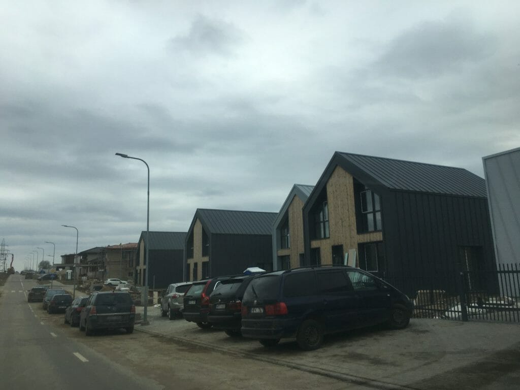 Hills Street (Šatrininkų g. 3, 5, 7, 9, 11, 13, 15, 17, 19, 21, 23) - Ridaelamu - ehituse fotod