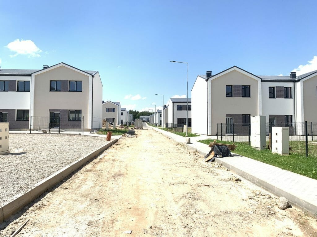 Pavilnio namai (P. P. Būčio g. 1, 2, 4, 5, 6, 7, 8, 9, 10, 11, 12, 13, 14, 16) - Row housing - construction photos