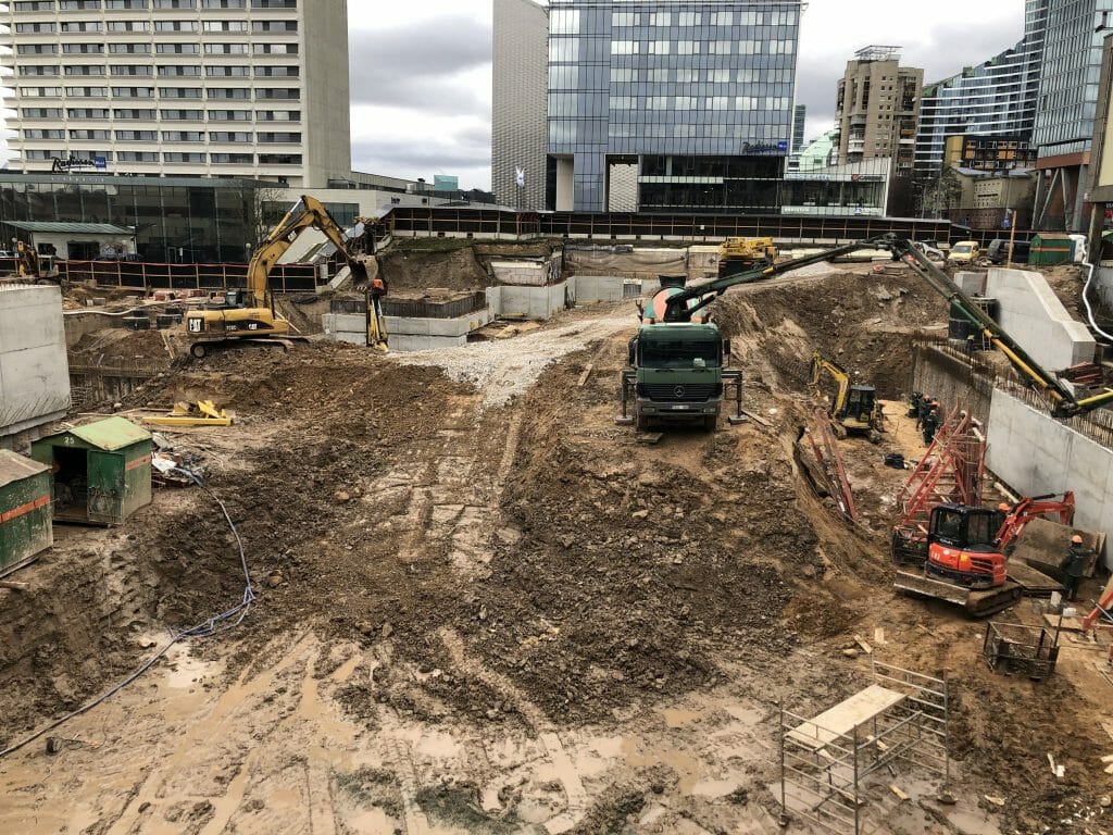 Artery (Konstitucijos pr. 18B) - Biroju centrs - būvdarbu attēli