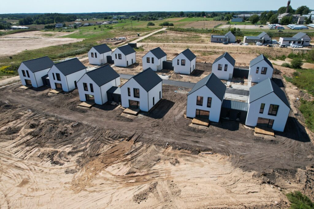 Švedų pievos (Pikutiškių g. 29F, 29G, 29H, 29K, 29J, 29I, 29L, 29M, 29N, 29L, 29R, 29P, 29O) - Private house community - construction photos