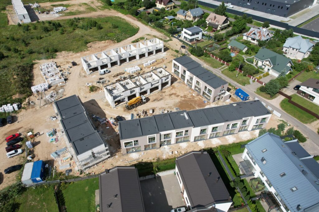 Suburbija (V. Smakausko g. 47) - Row housing - construction photos