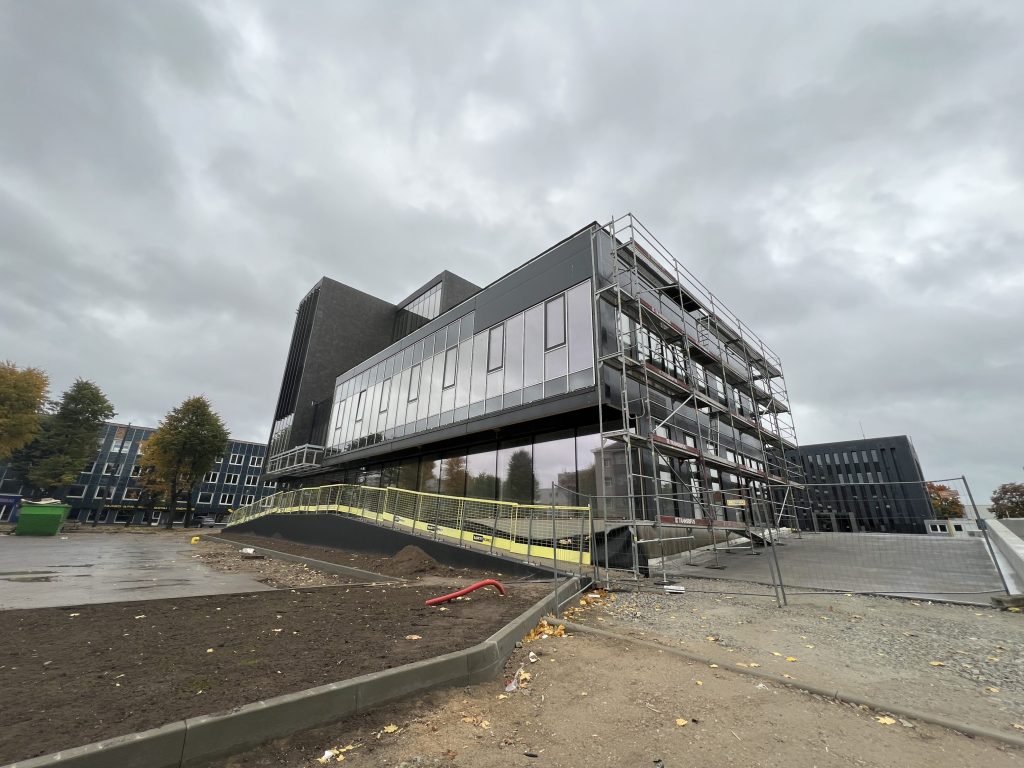 Savanorių pr. 225 (Savanorių pr. 225) - Health center - construction photos