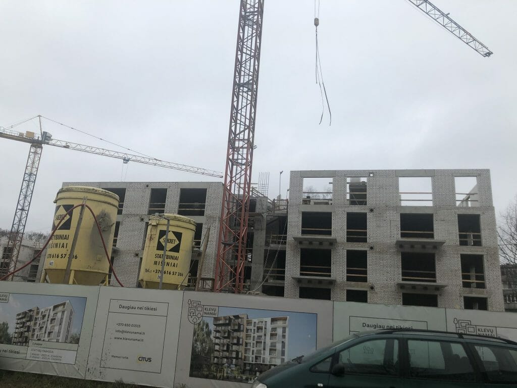 Klevų namai (Partizanų g. 34) - Multi apartment - construction photos