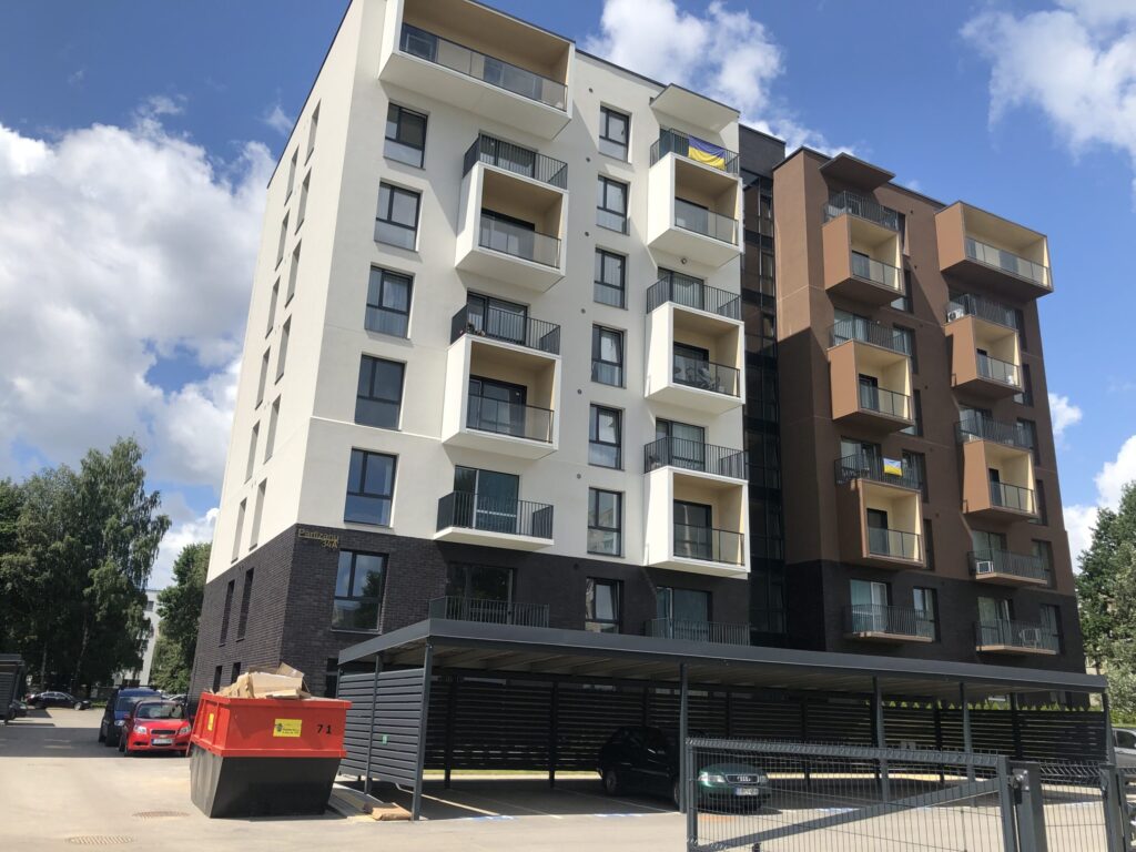 Klevų namai (Partizanų g. 34) - Multi apartment - construction photos