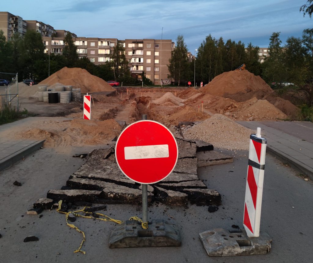 Helsinkio g. nuo viaduko iki Talino g (Helsinkio g.) - Tänav - ehituse fotod