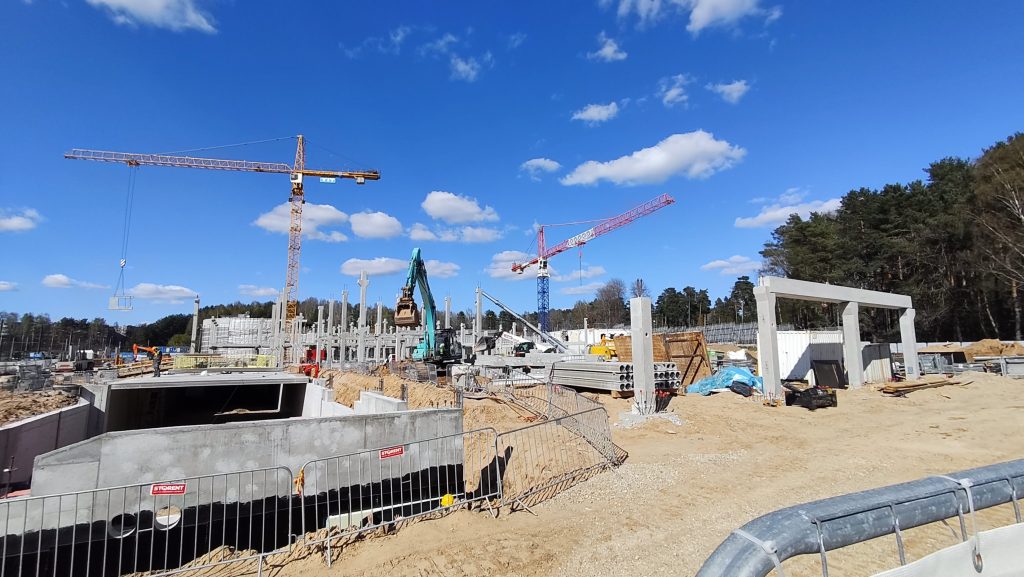 PC Mada rekonstrukcija (Viršuliškių g. 40, 42) - Kaubanduskeskus - ehituse fotod