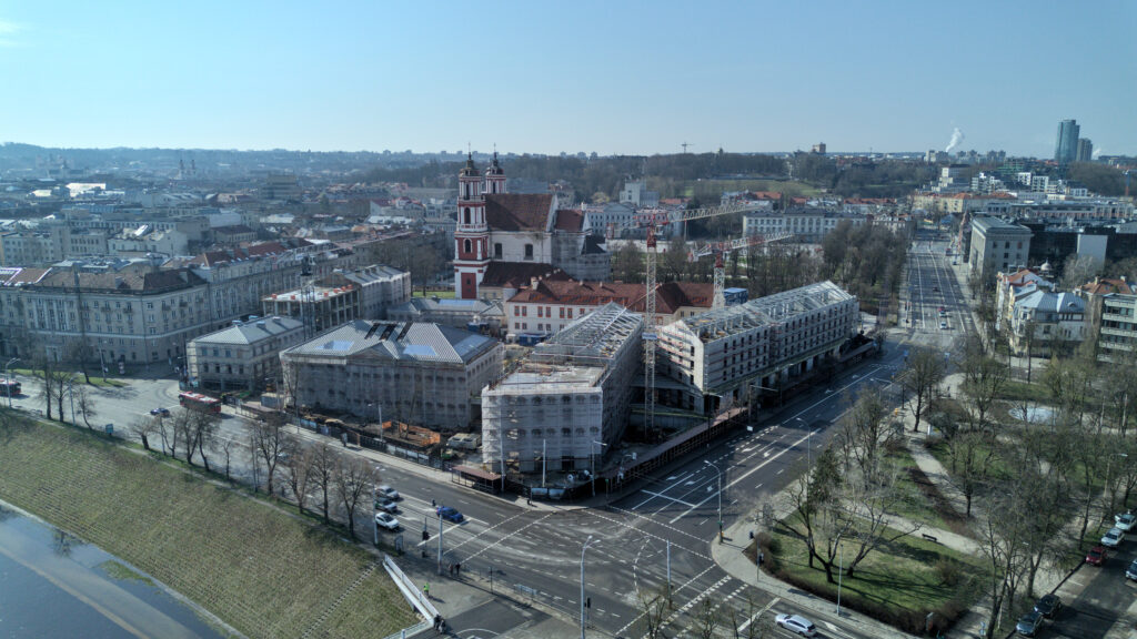 Vasario 16-osios (Vasario 16-osios g. 1) - Hotel, Office center, Primary and secondary education - construction photos