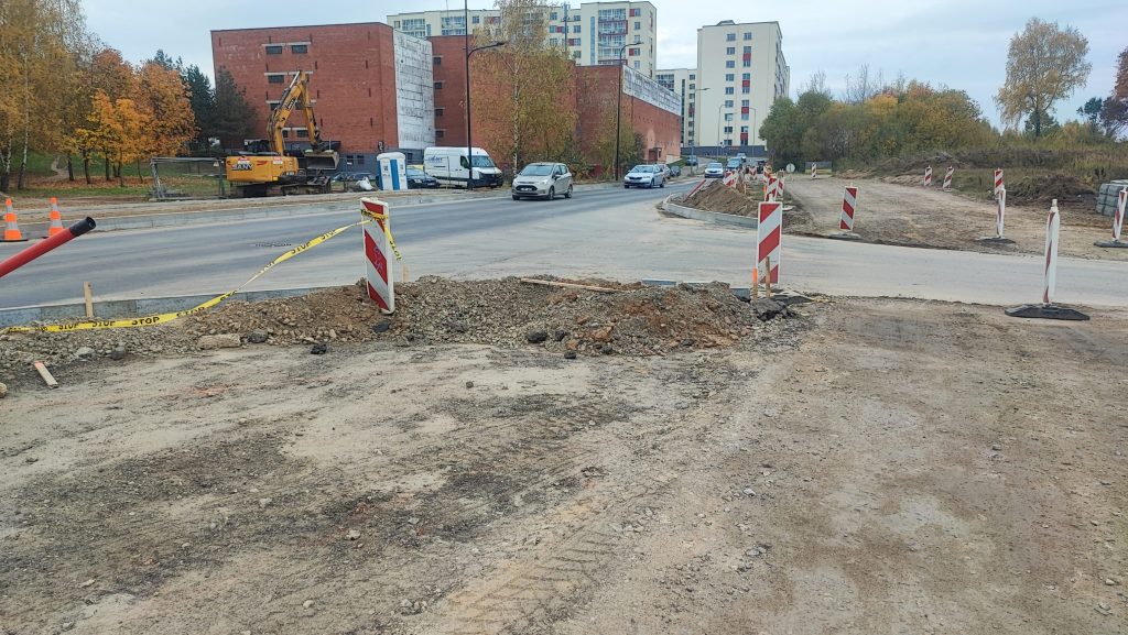 Helsinkio g. nuo viaduko iki Talino g (Helsinkio g.) - Tänav - ehituse fotod