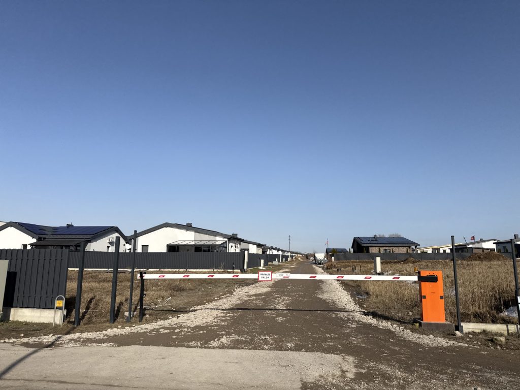 Giraitės terasos (Gervuogių g. 1, 2, 3, 5, 6, 7, 8, 9, 12 - 52 , Mėlynių g. 1, 1A, 2, 2A, 3, 3A, 4, 4A, 5, 5A - 26, 26A) - Privātmāju kopienas - būvdarbu attēli