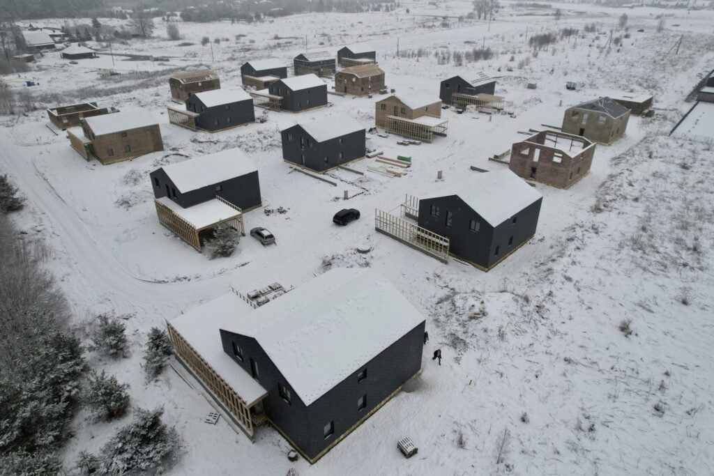 Alksnių g. 2, 4, 6, 7, 8, 9, 10, 11, 12, 13, 14, 15, 16, 18, 20, 22, 24, 26 (Alksnių g. 2, 4, 6, 7, 8, 9, 10, 11, 12, 13, 14, 15, 16, 18, 20, 22, 24, 26) - Private house community - construction photos