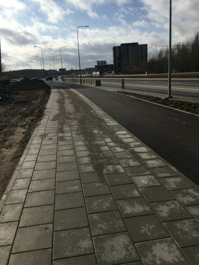 Pilaitės pr. dviračių takas iki Laisvės pr. (Pilaitės pr.) - Velosipēdu ceļš - būvdarbu attēli