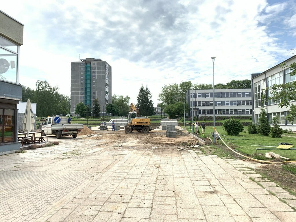 Lazdynų skveras (Erfurto g.) - Pedestrian path - construction photos