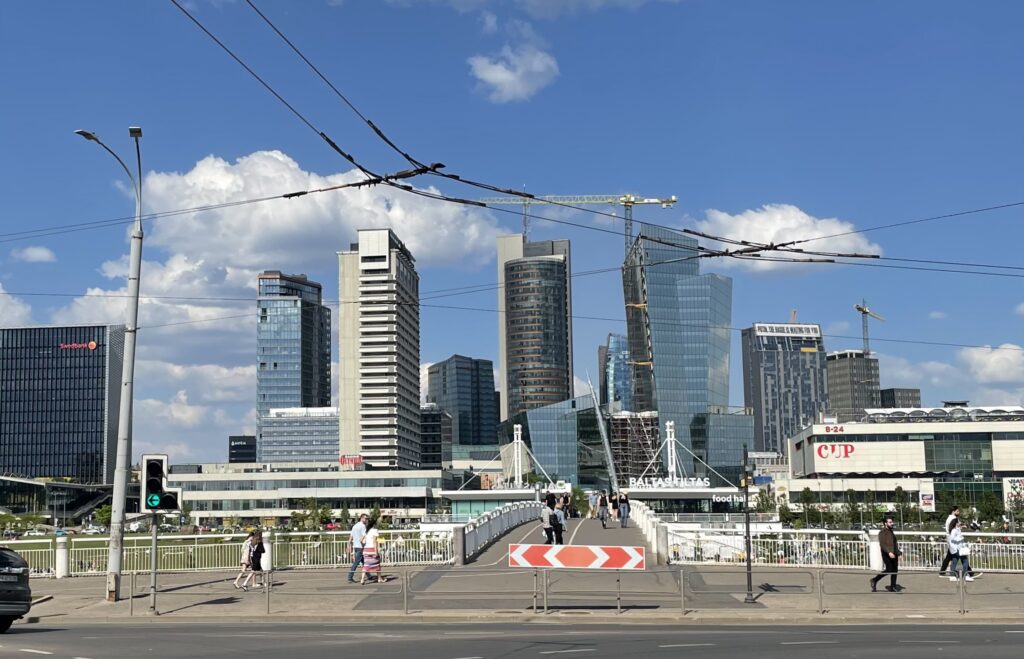 Artery (Konstitucijos pr. 18B) - Biroju centrs - būvdarbu attēli