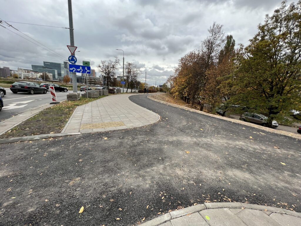 T. Narbuto g. dviračių takas ir viešojo transporto juosta (T. Narbuto g.) - Bike path - construction photos
