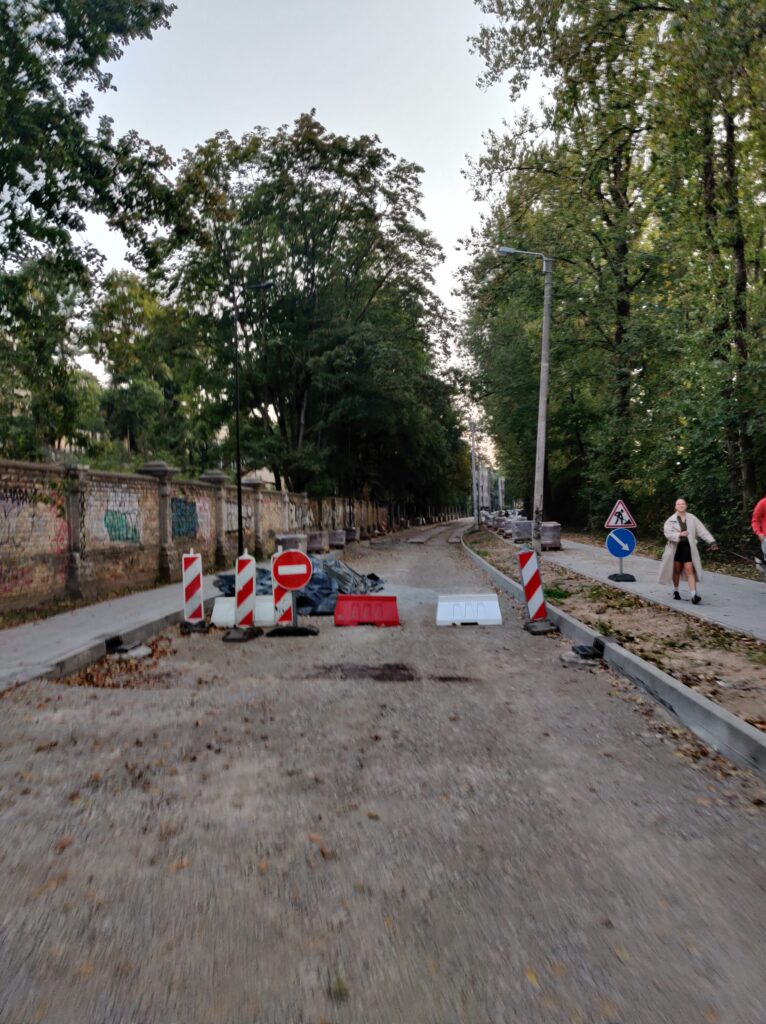 Neries kairiosios krantinės 1 etapas (B atkarpa) (Sluškų g., P. Vileišio g.) - Jalgrattatee, Promenaad - ehituse fotod