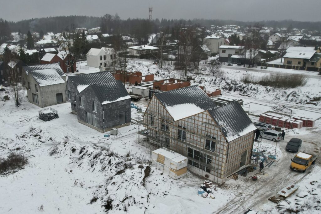 Ąžuolo kvartalas 2 etapas (Bernotų g. 4, 6, 8, 19, 21, 23) - Row housing - construction photos
