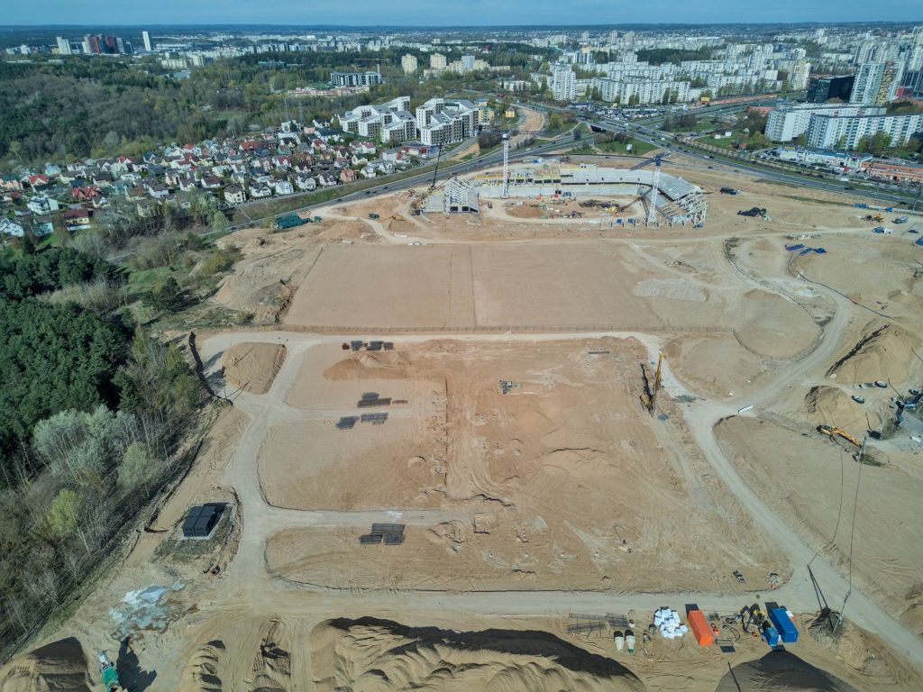 Daugiafunkcis sveikatinimo, ugdymo, švietimo, kultūros ir užimtumo kompleksas 3 etapas (sporto centras, lengvosios atletikos stadionas) (Ozo g. 27) - Sporto arena - statybų nuotraukos