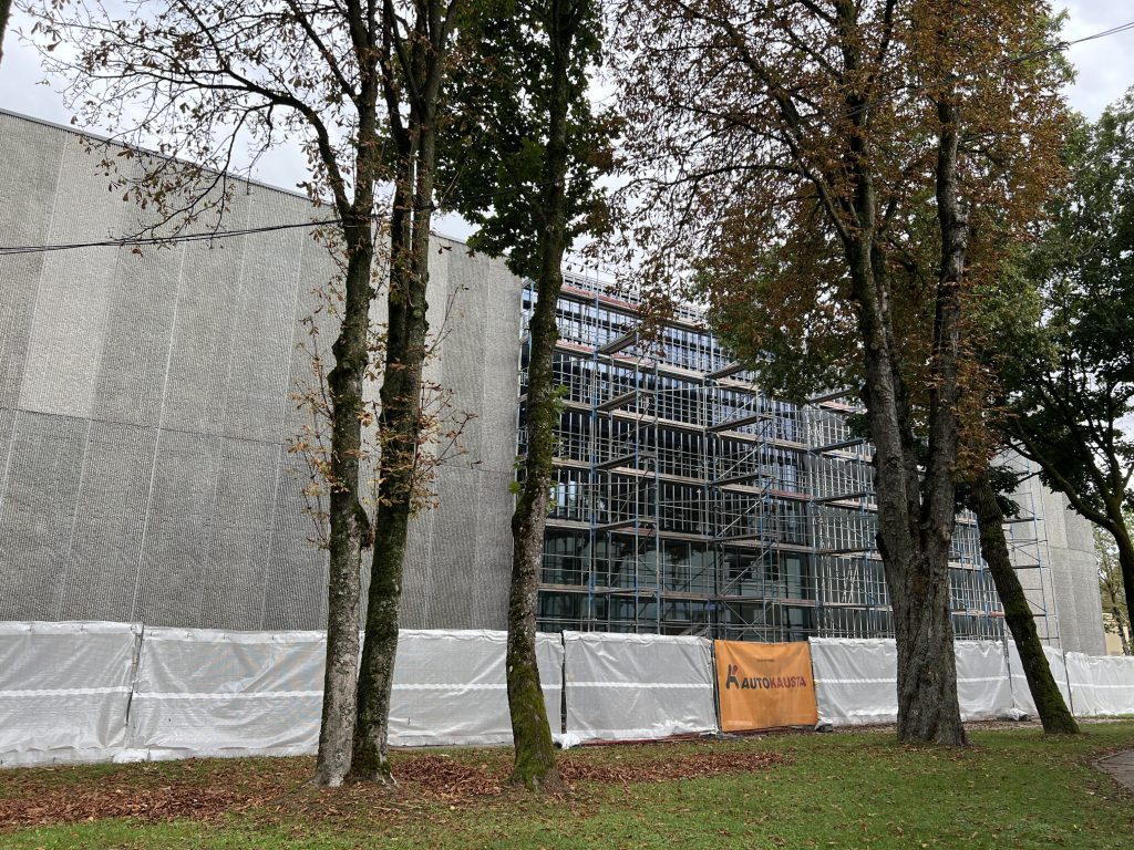 Kauno lengvosios atletikos maniežas (Perkūno al. 5) - Sports arena - construction photos