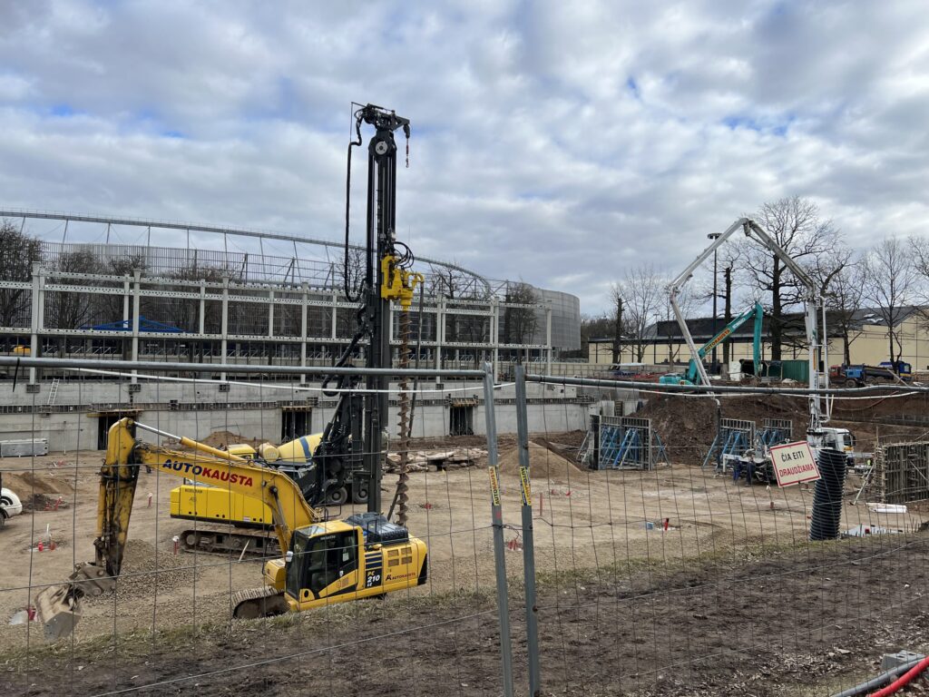 Kauno lengvosios atletikos maniežas (Perkūno al. 5) - Sports arena - construction photos