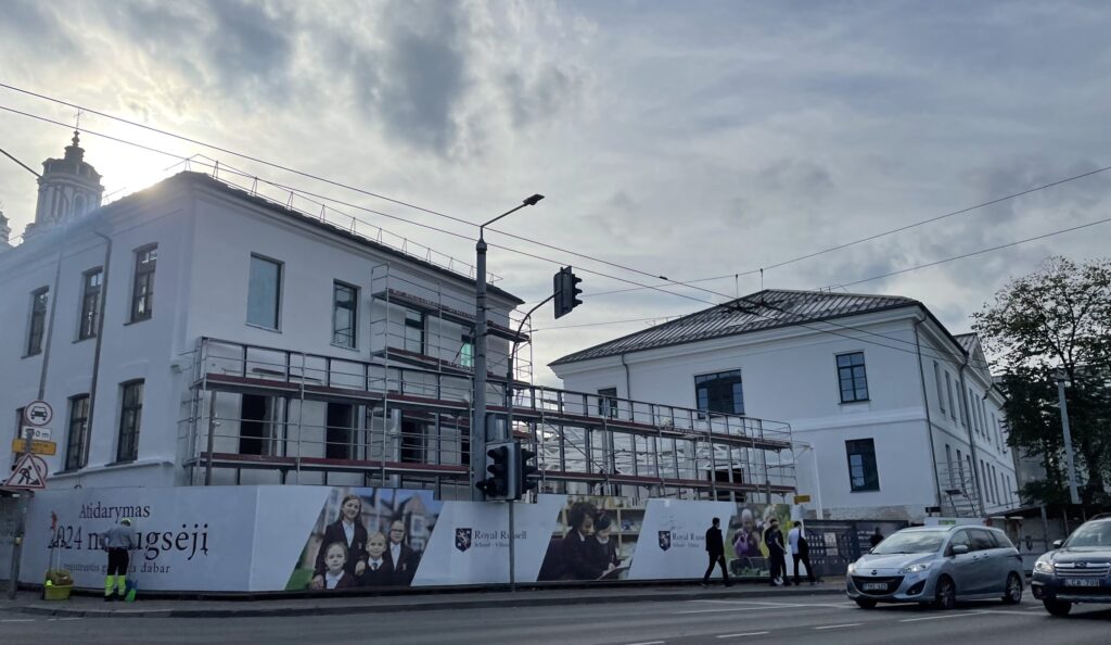 Vasario 16-osios (Vasario 16-osios g. 1) - Hotel, Office center, Primary and secondary education - construction photos