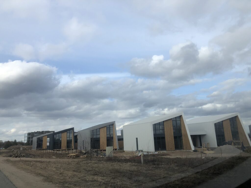 Kalno 77 (Kalno g. 73, 75, 77, 79, 83, 85, 87, Sokiškių g. 2, 4) - Privātmāju kopienas, Rindu mājas - būvdarbu attēli