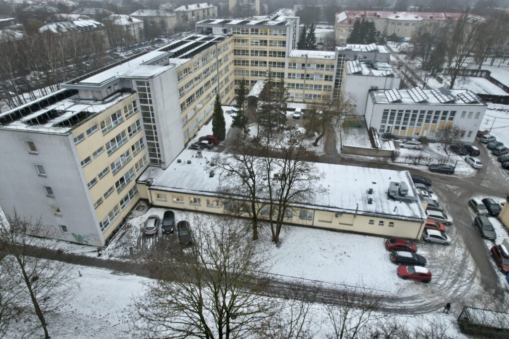 VšĮ Vilniaus miesto klinikinės ligoninės Operacinių, reanimacijos ir hemodializės priestatai (Antakalnio g. 57) - Haigla - ehituse fotod