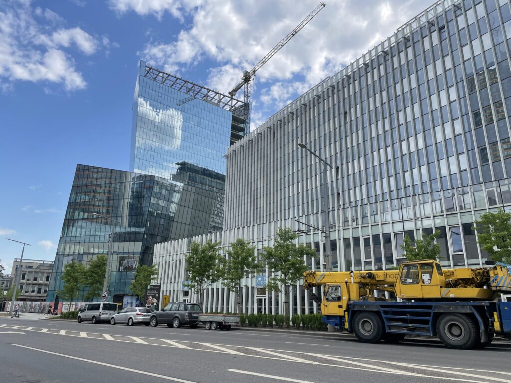 Artery (Konstitucijos pr. 18B) - Biroju centrs - būvdarbu attēli