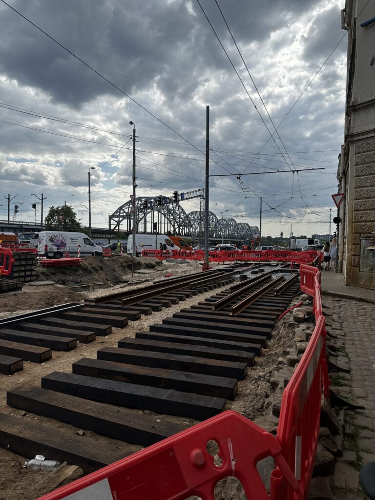 11. novembra krastmalas un 13. janvāra ielas krustojums - Rīgas tramvaja infrastruktūras pielāgošana zemās grīdas tramvaja parametriem (13. janvāra iela, 11. novembra krastmala) - Road - construction photos