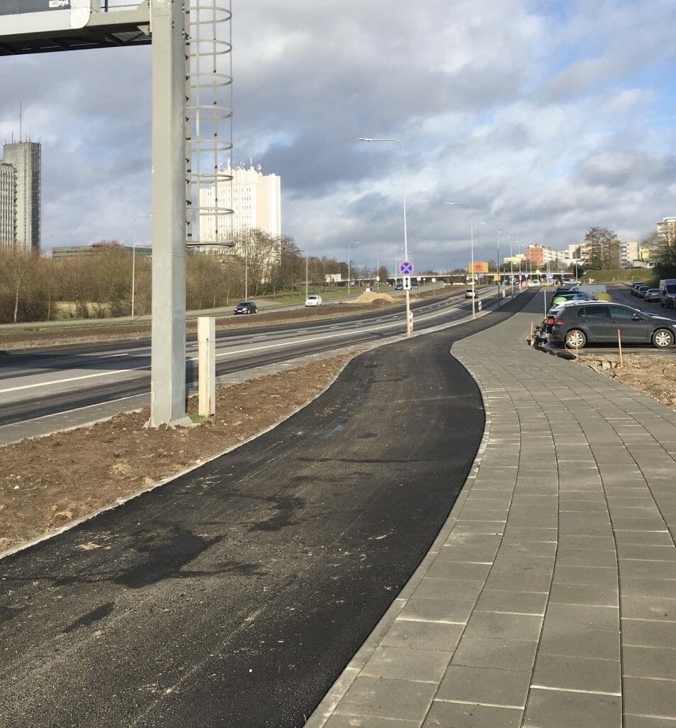 Pilaitės pr. dviračių takas iki Laisvės pr. (Pilaitės pr.) - Velosipēdu ceļš - būvdarbu attēli