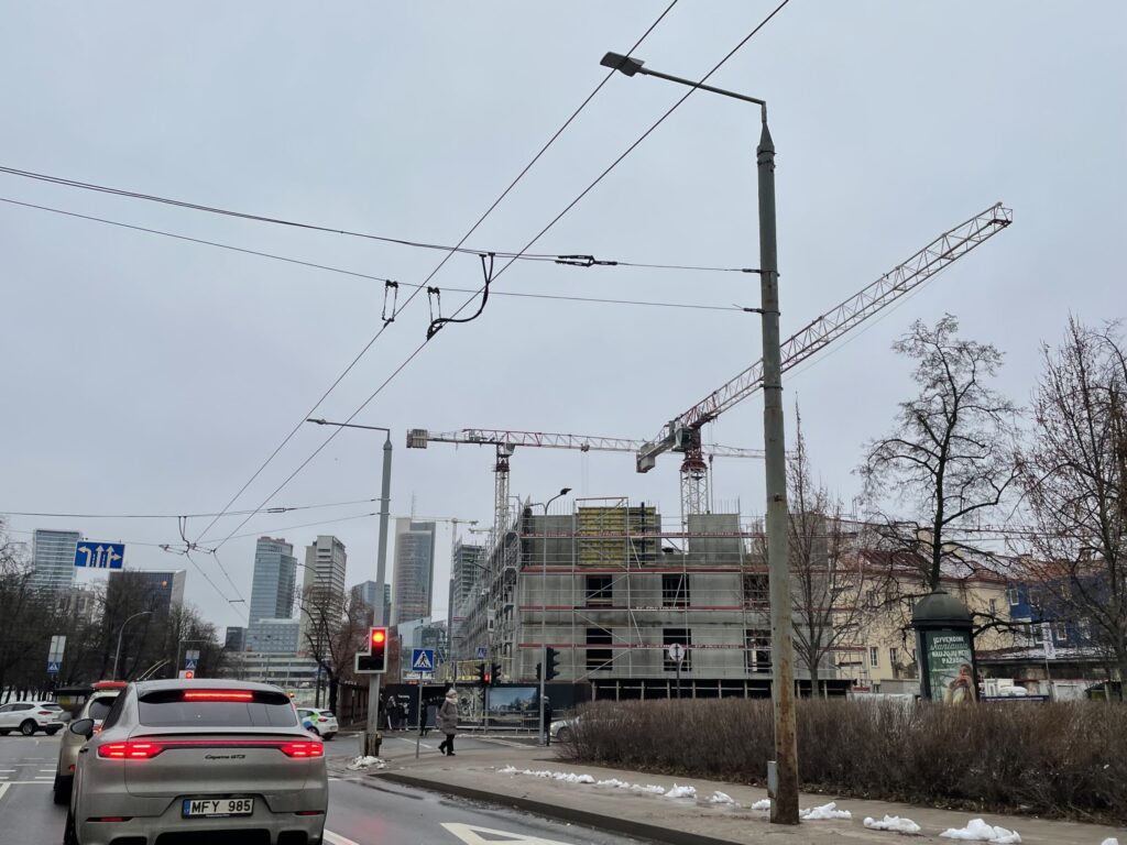 Vasario 16-osios (Vasario 16-osios g. 1) - Hotel, Office center, Primary and secondary education - construction photos