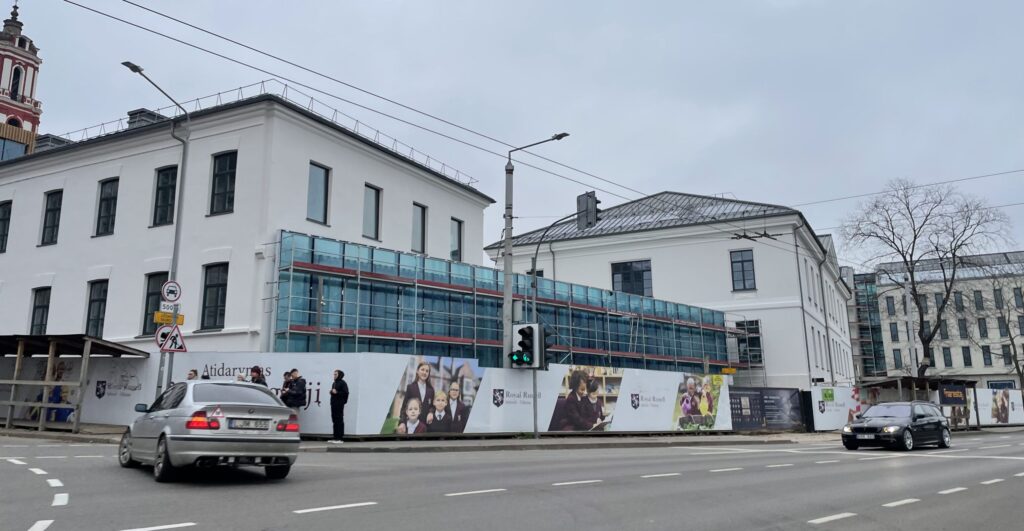 Vasario 16-osios (Vasario 16-osios g. 1) - Hotel, Office center, Primary and secondary education - construction photos