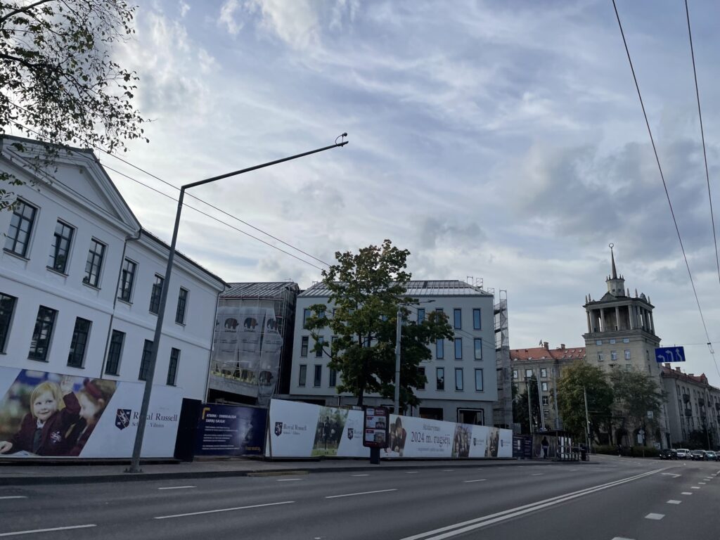 Vasario 16-osios (Vasario 16-osios g. 1) - Hotel, Office center, Primary and secondary education - construction photos