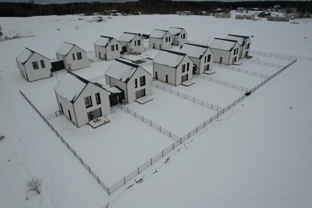 Švedų pievos (Pikutiškių g. 29F, 29G, 29H, 29K, 29J, 29I, 29L, 29M, 29N, 29L, 29R, 29P, 29O) - Private house community - construction photos