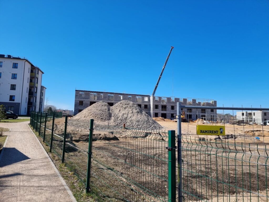 Dreilinga mājas - 2. kārta (Mazā Robežu iela 1, 2, 3, 4, 5) - Daugiabutis - statybų nuotraukos