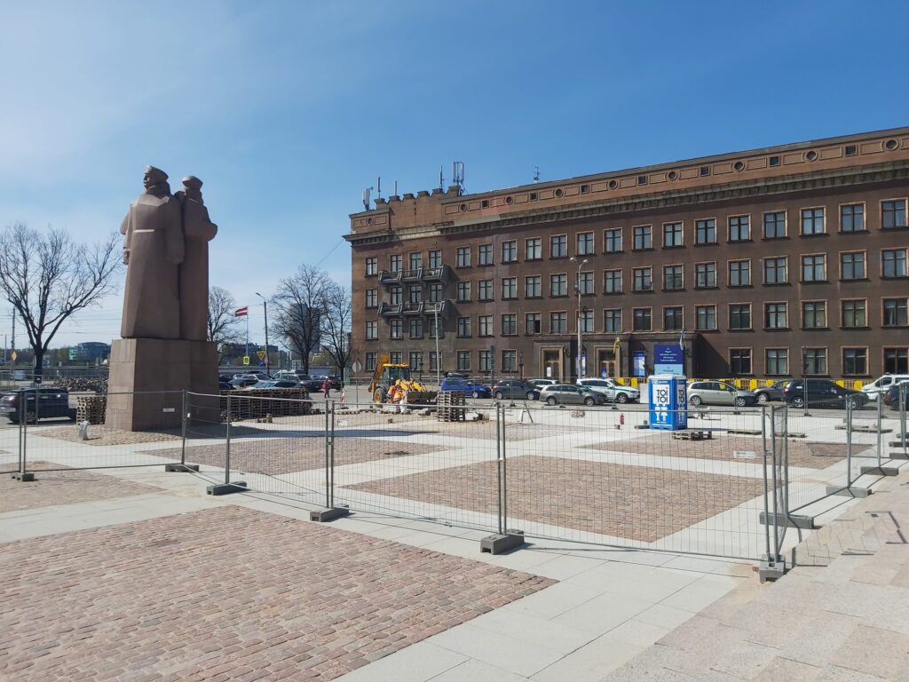 Latviešu strēlnieku laukuma labiekārtojuma darbi I kārta (Latviešu strēlnieku laukums 3) - Square - construction photos